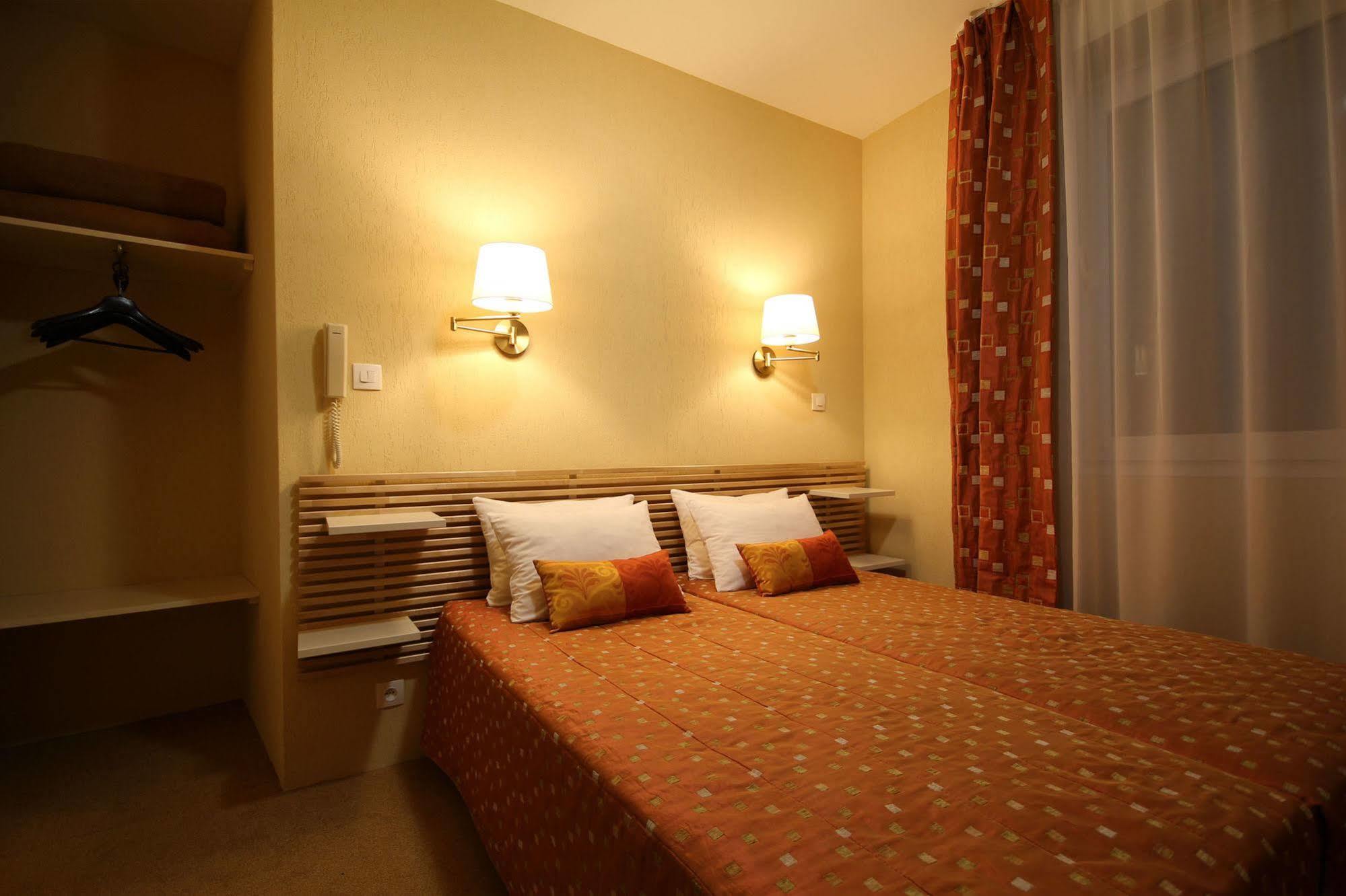 Atlantic Hotel 3*